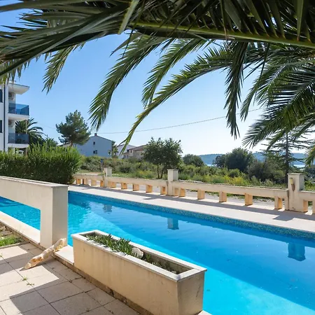 Ewa 2 - Mpolo Apartman *